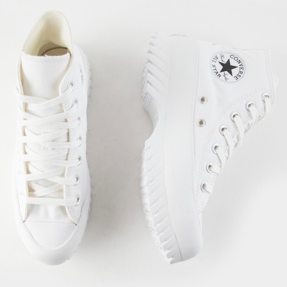 SOLD NEW CONVERSE CHUCK TAYLOR ALL STAR WHITE SIZE 9 .WOMEN 7 MENS - Picture 14 of 16